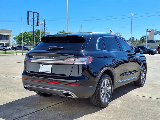 Certified 2023 Lincoln Nautilus Reserve w/ Luxury Package AWD/4WD image 2