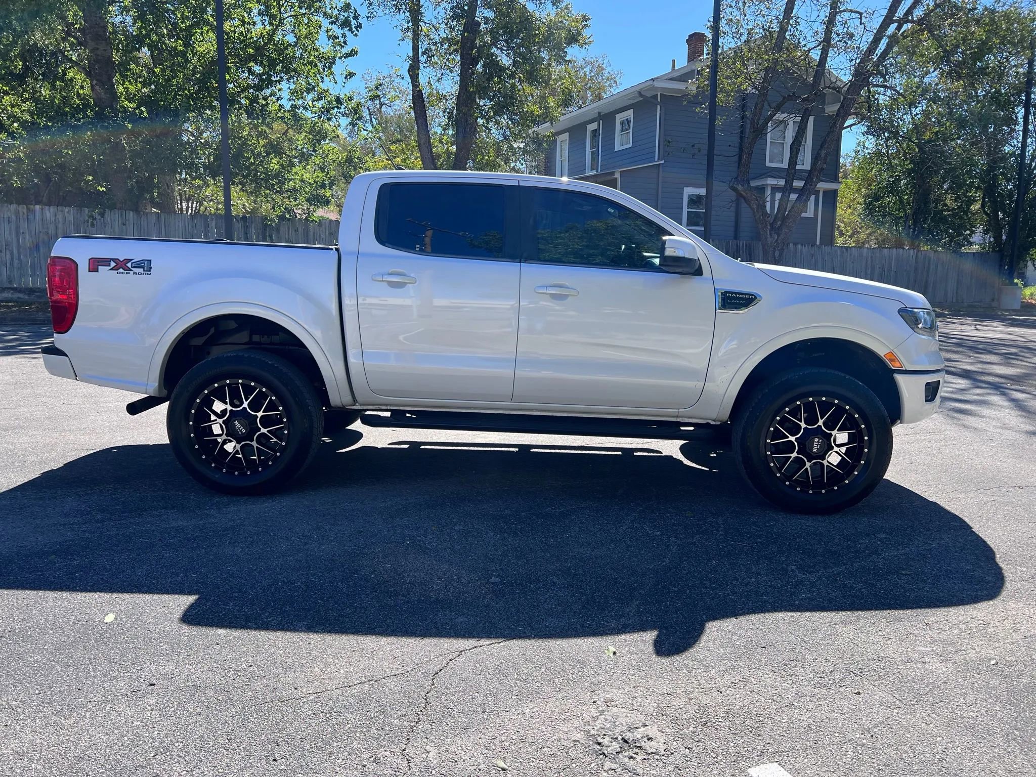 Used 2019 Ford Ranger Lariat w/ FX4 Off-Road Package AWD/4WD image 4