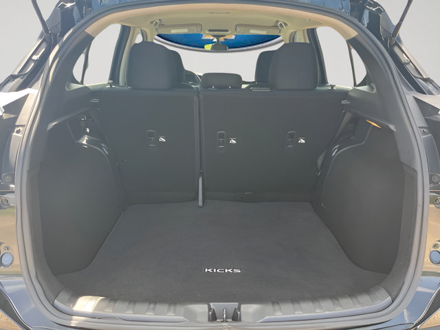 Used 2024 Nissan Kicks S FWD image 7