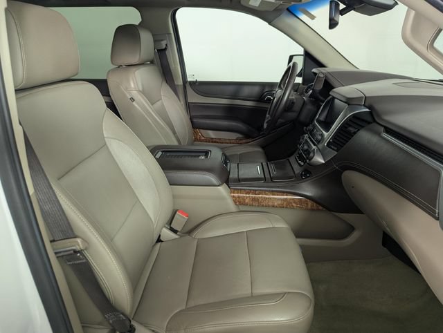 Used 2017 Chevrolet Suburban Premier AWD/4WD image 30