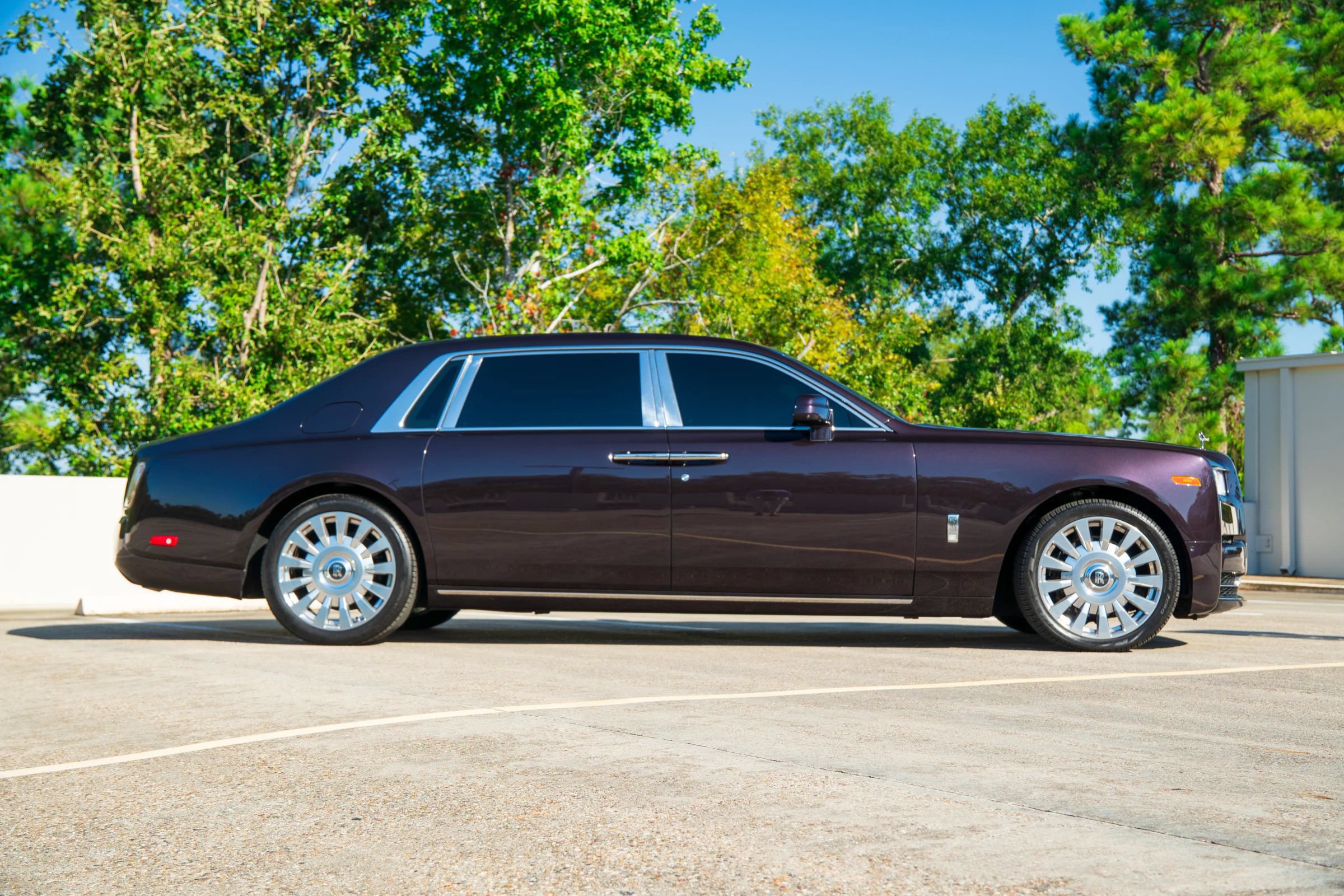 Used 2018 Rolls-Royce Phantom Extended Wheelbase RWD image 28