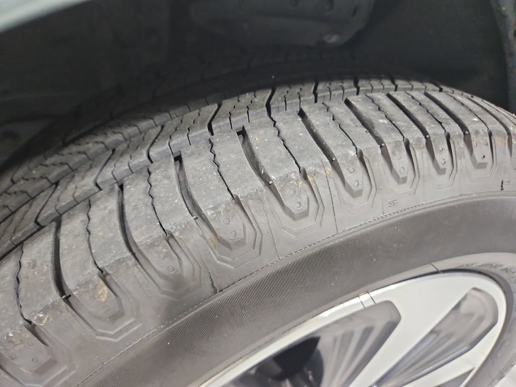 Used 2017 Subaru Forester 2.5i Premium w/ Popular Package #2A image 28