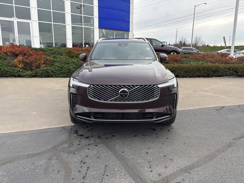 New 2026 Volvo XC90 B6 Plus w/ Protection Package Premier image 2