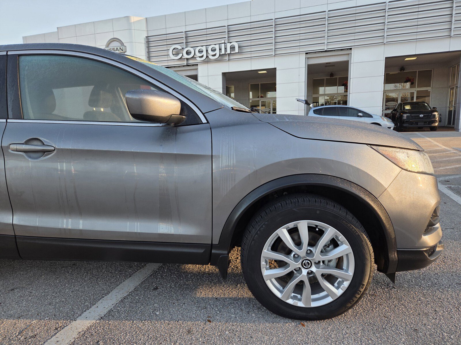 Used 2021 Nissan Rogue Sport S image 8