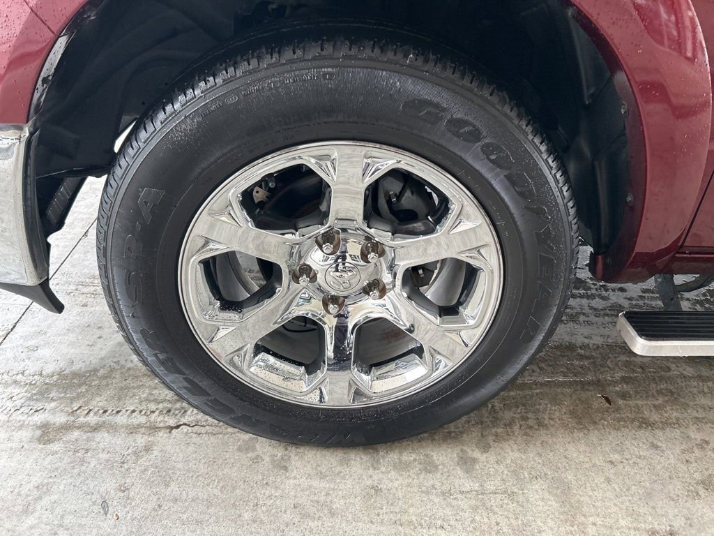 Used 2018 RAM 1500 Laramie w/ Convenience Group image 14