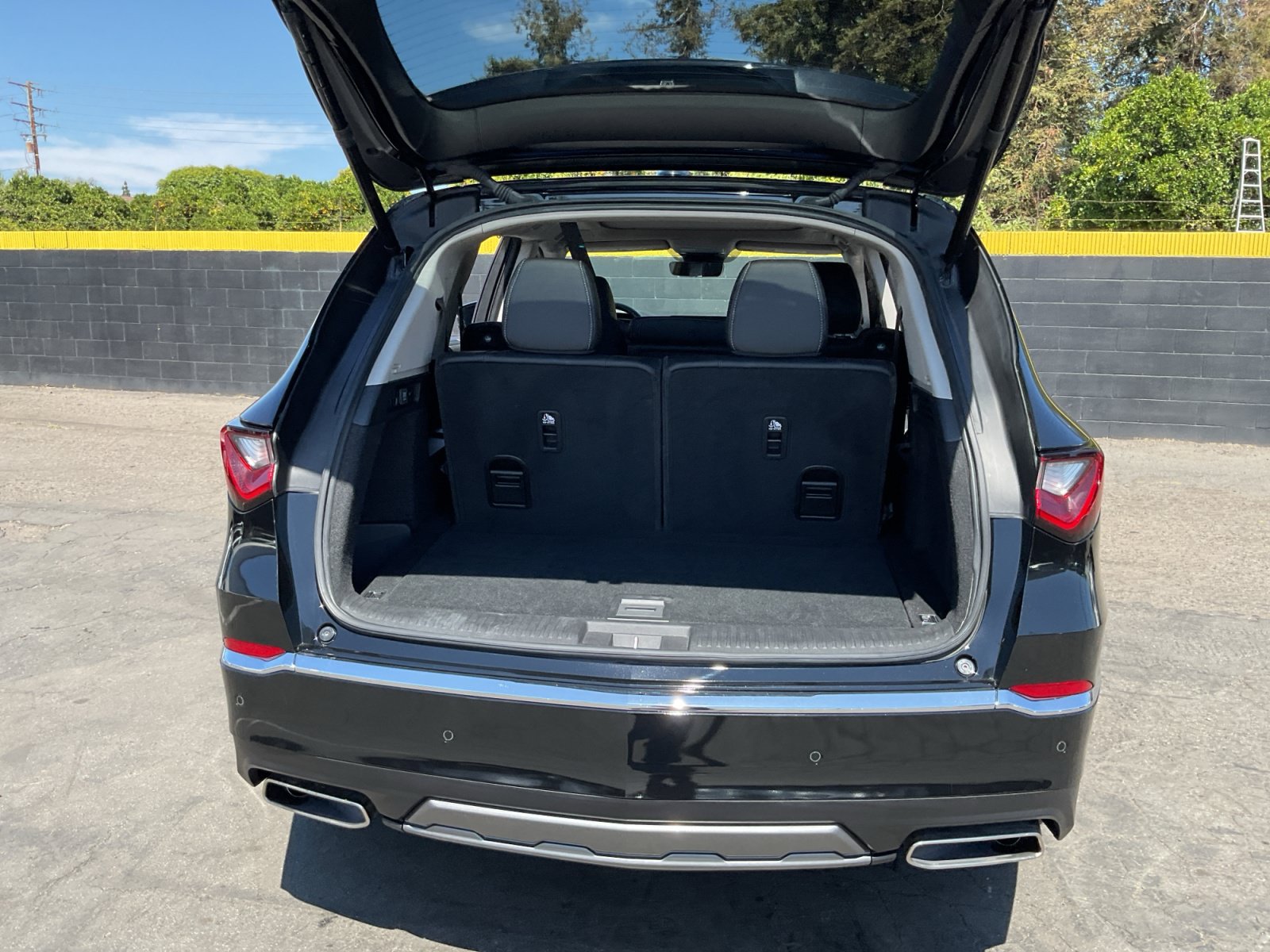 Used 2025 Acura MDX w/ Technology Package AWD/4WD image 26