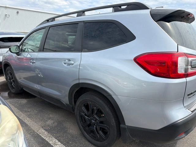 Used 2024 Subaru Ascent Onyx Edition w/ Popular Package Onyx AWD/4WD image 3