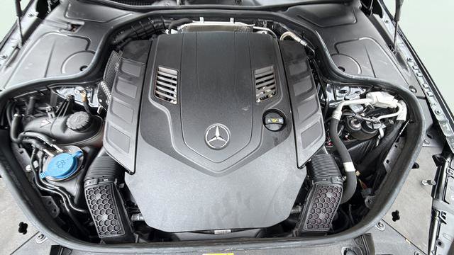 Used 2019 Mercedes-Benz S 560 Sedan image 26