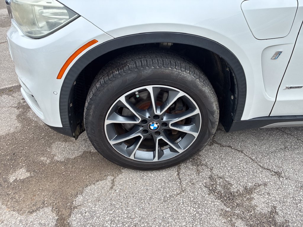 Used 2018 BMW X5 xDrive40e AWD/4WD image 11