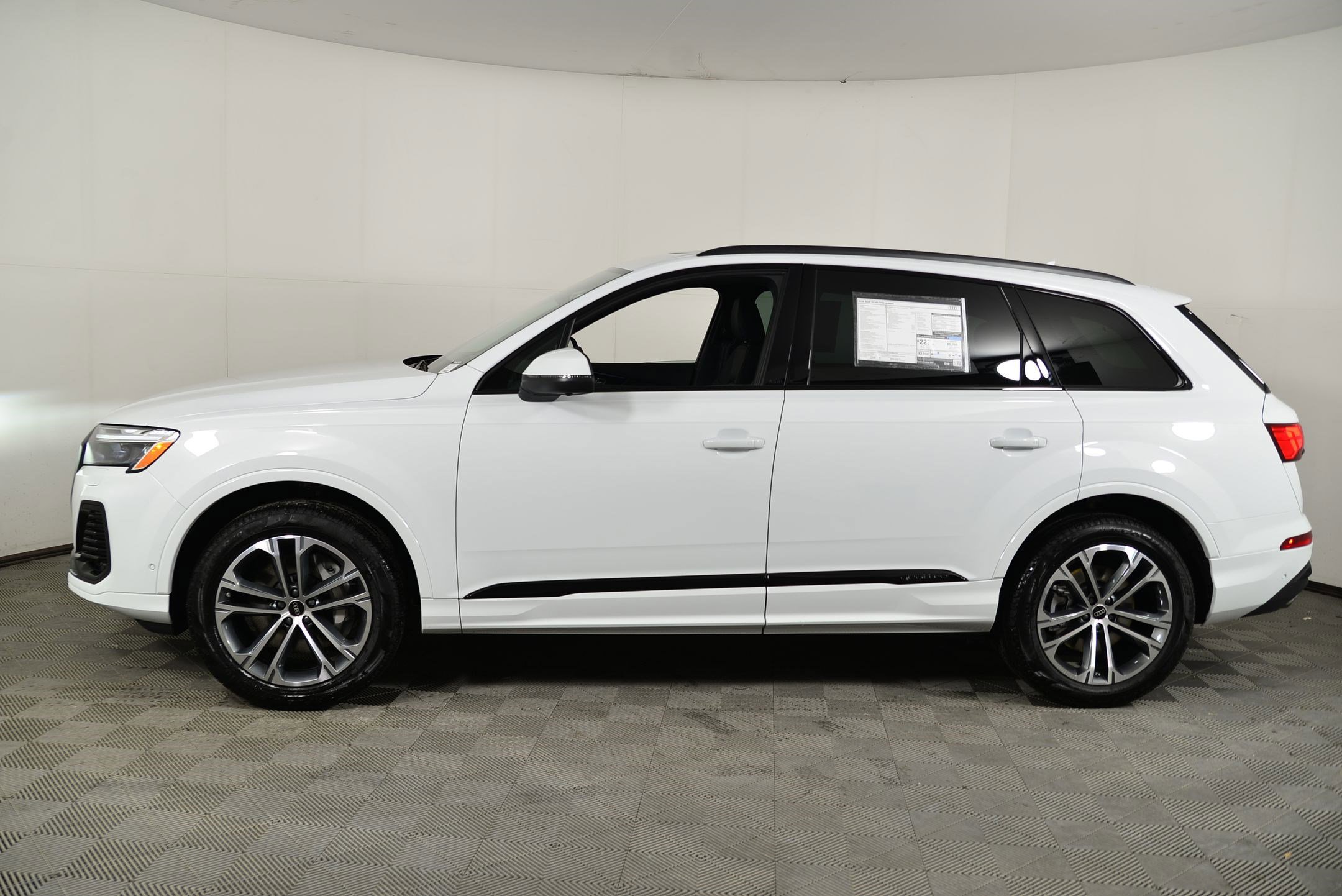 New 2026 Audi Q7 2.0T Premium image 2