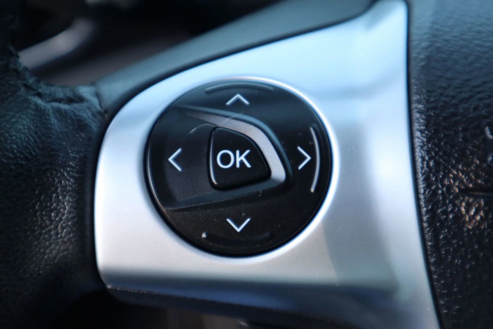 Used 2013 Ford Escape Titanium w/ Parking Technology Pkg image 29