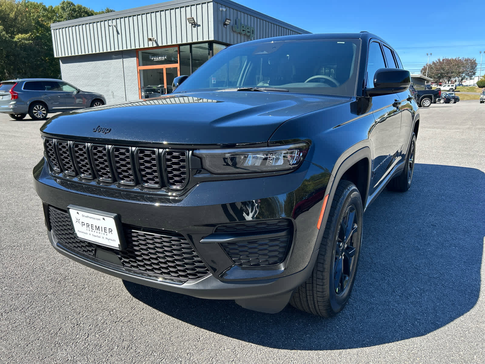 New 2025 Jeep Grand Cherokee Laredo image 15