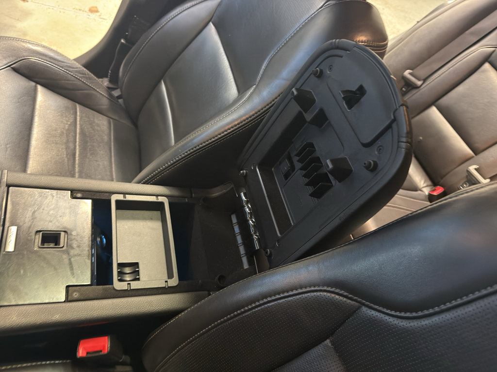 Used 2017 Ford Taurus Limited FWD image 20