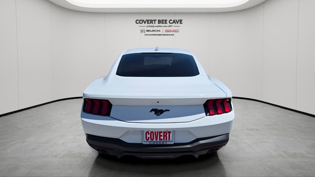 Used 2024 Ford Mustang EcoBoost image 8