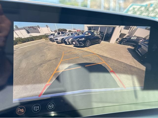 Certified 2024 Cadillac Lyriq Luxury RWD image 26
