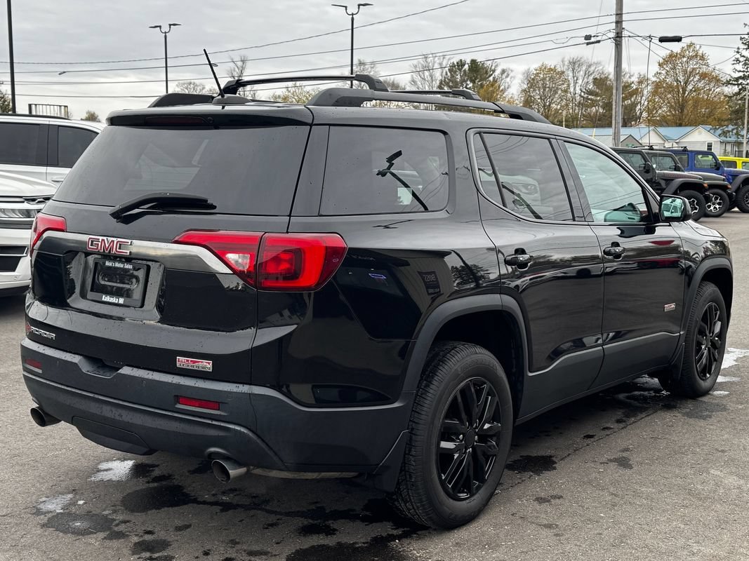 Used 2017 GMC Acadia SLE w/ Driver Alert Package I AWD/4WD image 6