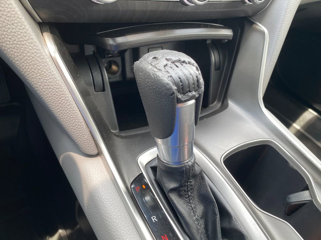 Used 2020 Honda Accord EX image 17