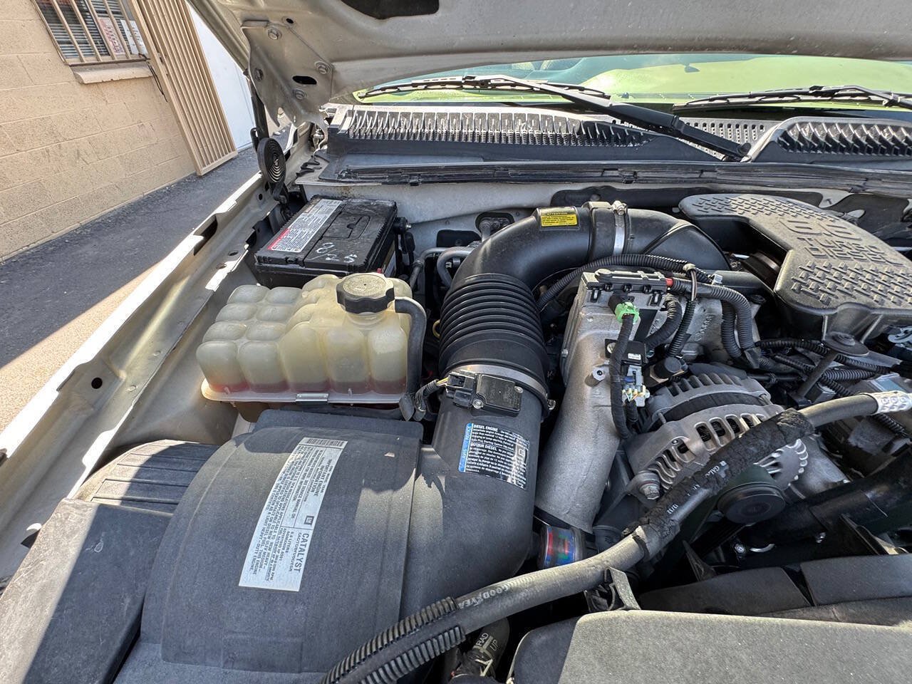 Used 2006 Chevrolet Silverado 2500 W/T w/ Heavy-Duty Power Package AWD/4WD image 30