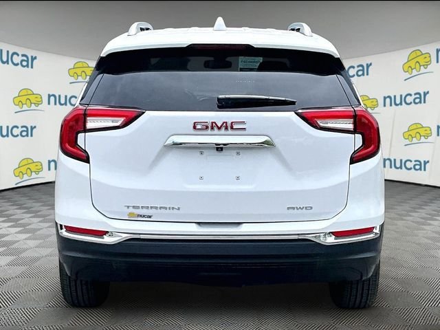 Used 2024 GMC Terrain SLT AWD/4WD image 4