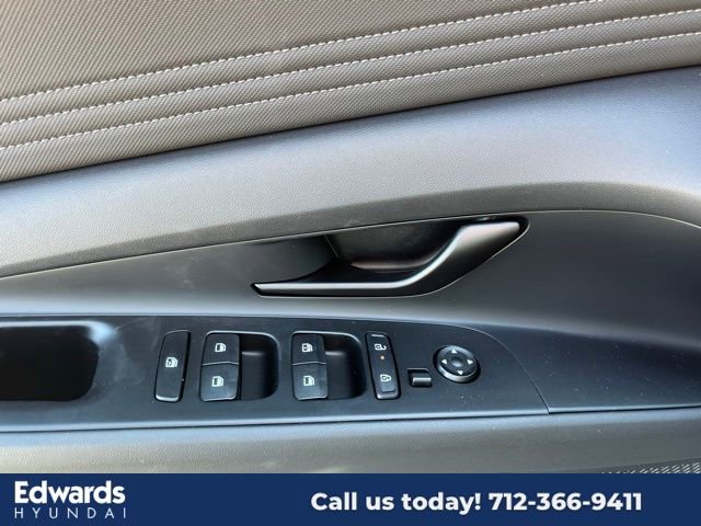 New 2025 Hyundai Elantra Sport image 16