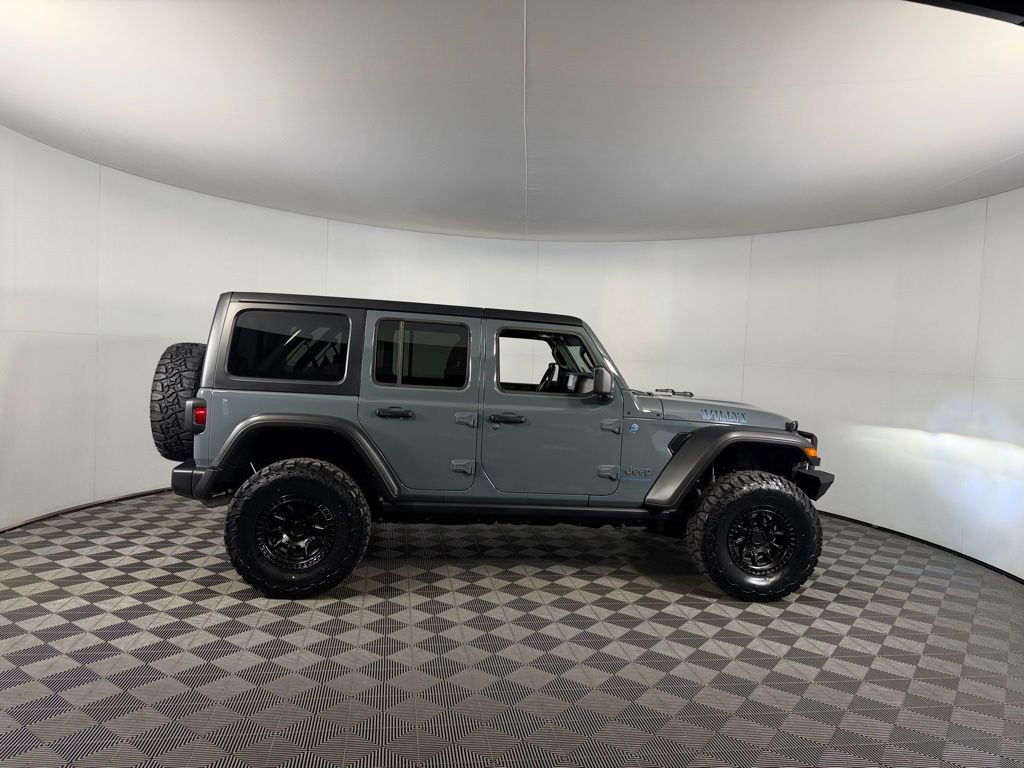 Used 2025 Jeep Wrangler Willys 4xe image 4