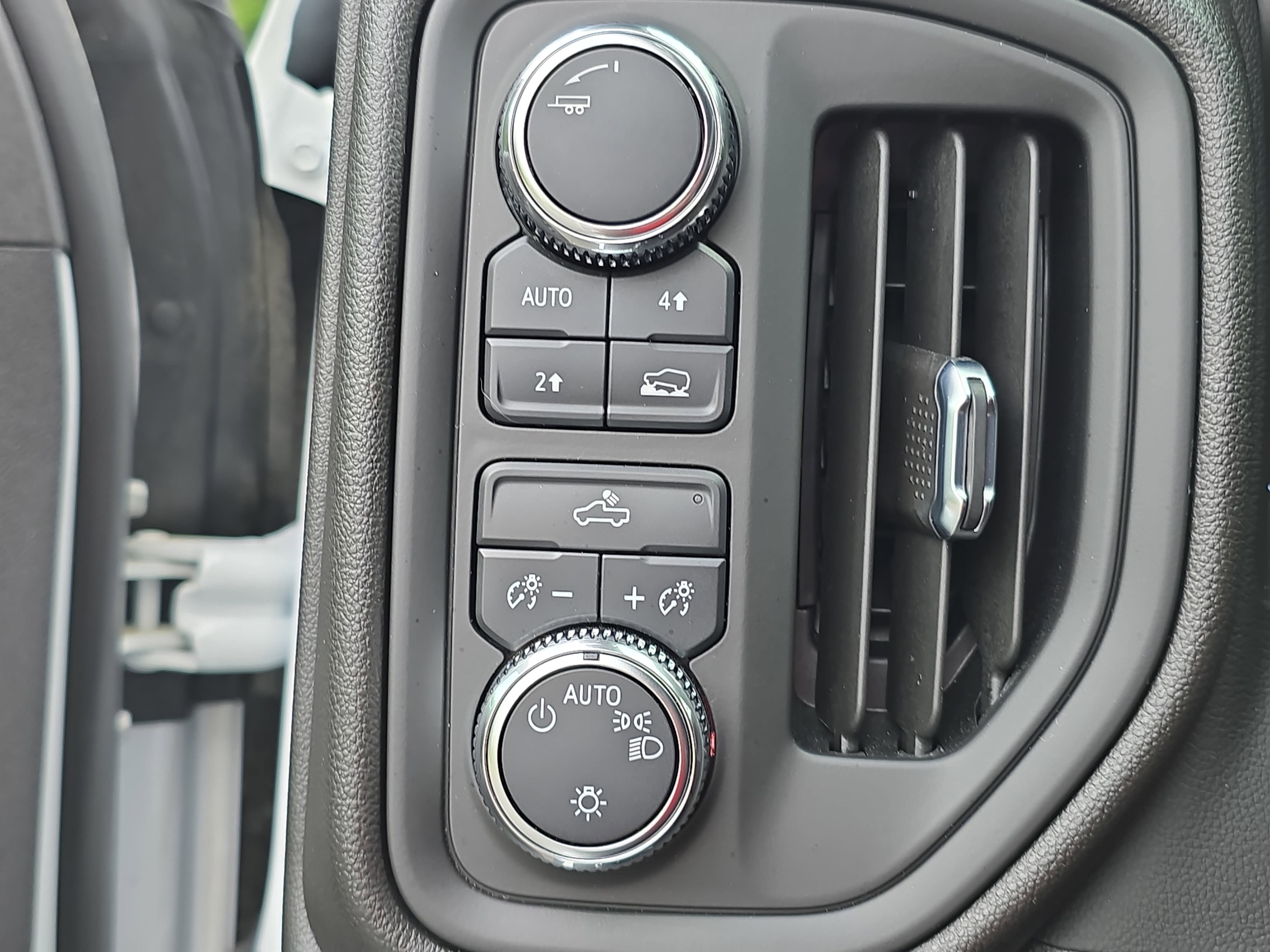 Used 2024 GMC Sierra 1500 Pro w/ Graphite Edition AWD/4WD image 23
