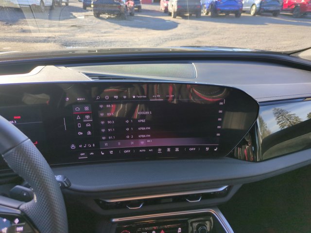 Used 2025 Audi SQ5 Premium Plus image 19