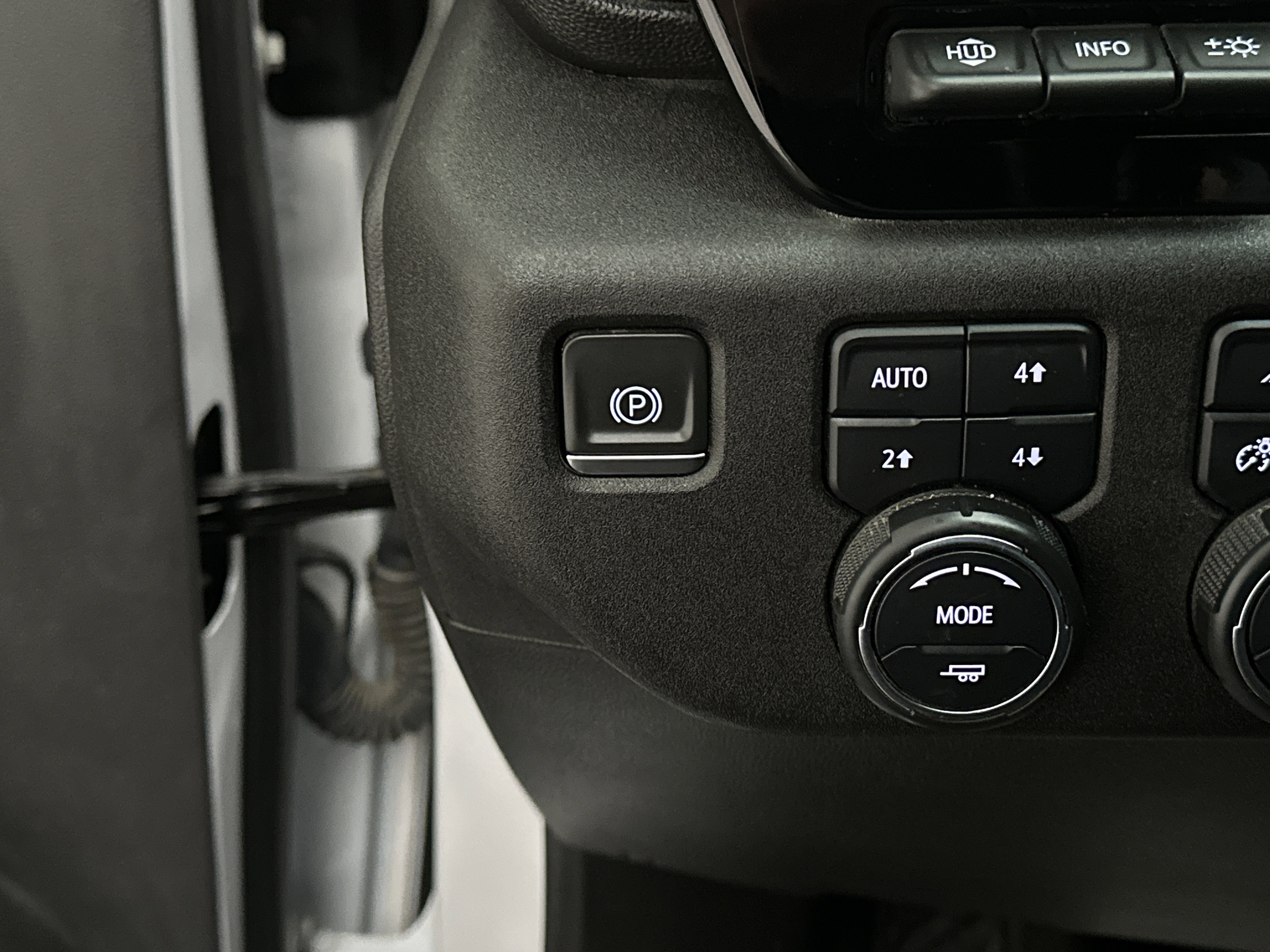Used 2024 Chevrolet Silverado 3500 High Country w/ High Country Premium Package AWD/4WD image 45