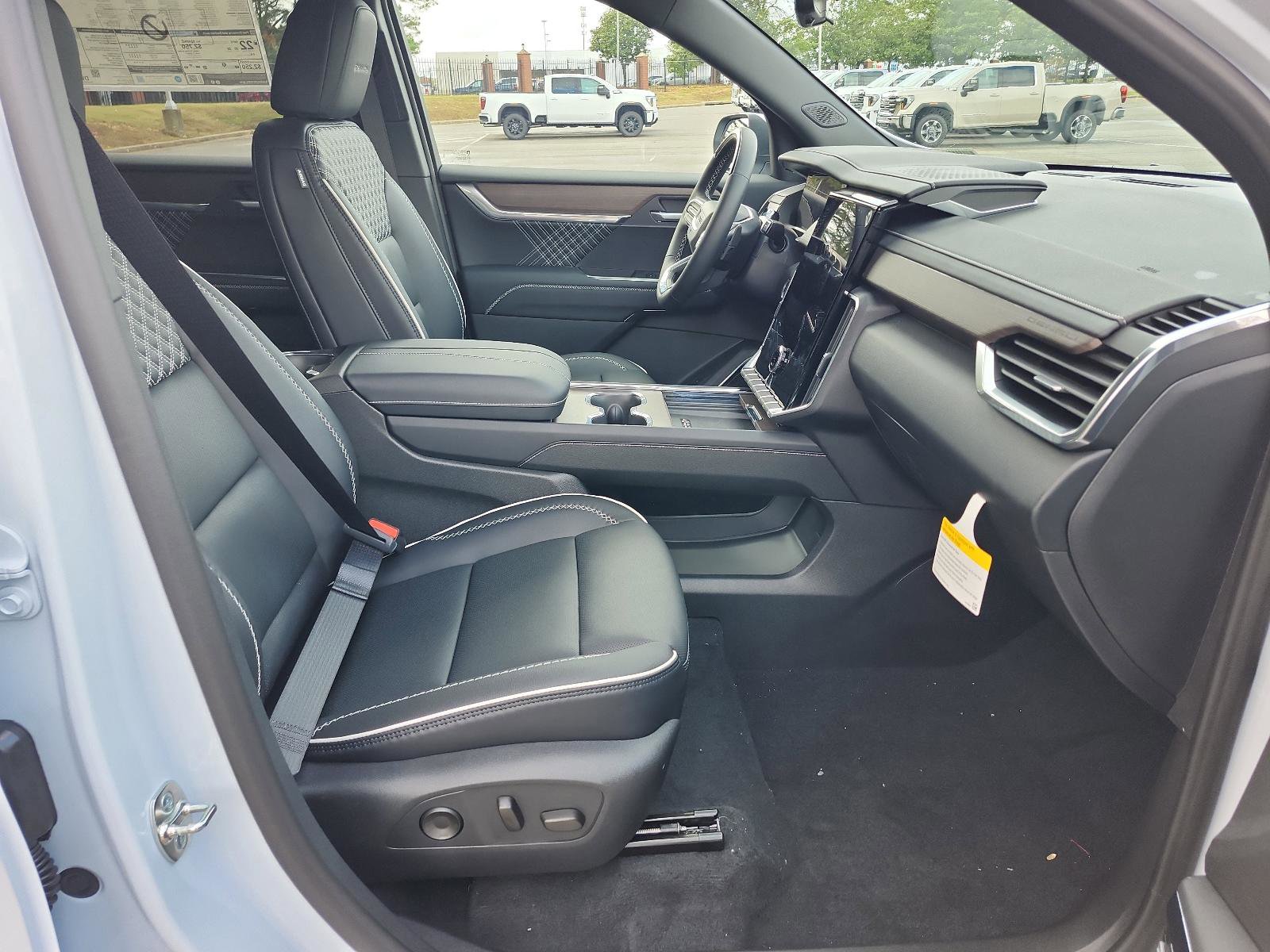 New 2026 GMC Acadia Denali w/ Super Cruise Package image 10