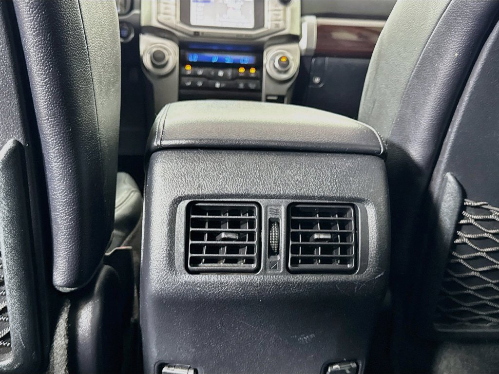 Used 2018 Toyota 4Runner Limited AWD/4WD image 30