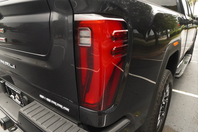 Used 2024 GMC Sierra 2500 Denali w/ Denali Reserve Package AWD/4WD image 43