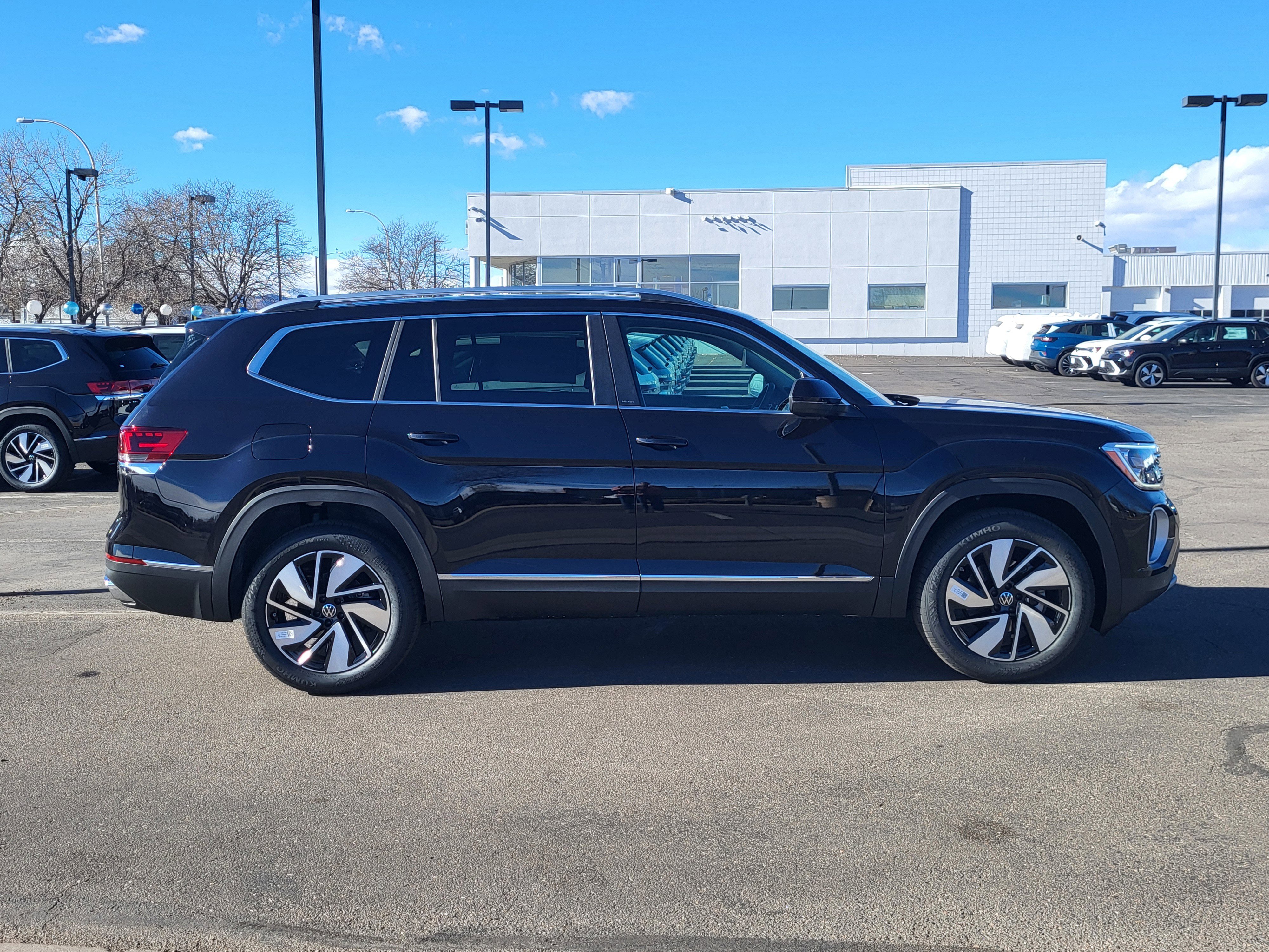 New 2026 Volkswagen Atlas SEL image 7