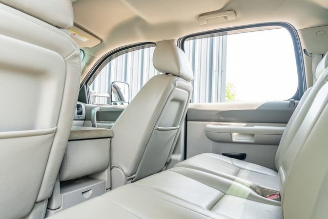 Used 2014 Chevrolet Silverado 2500 LT w/ Interior Plus Package AWD/4WD image 37