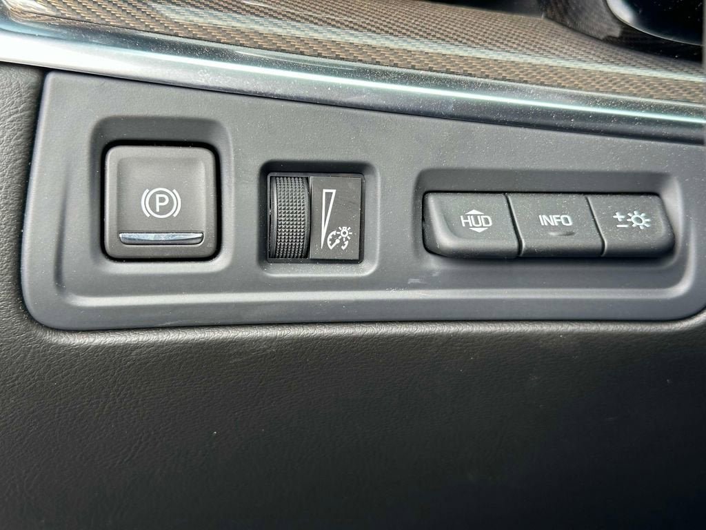 New 2024 Cadillac XT5 Premium Luxury w/ Platinum Package FWD image 17