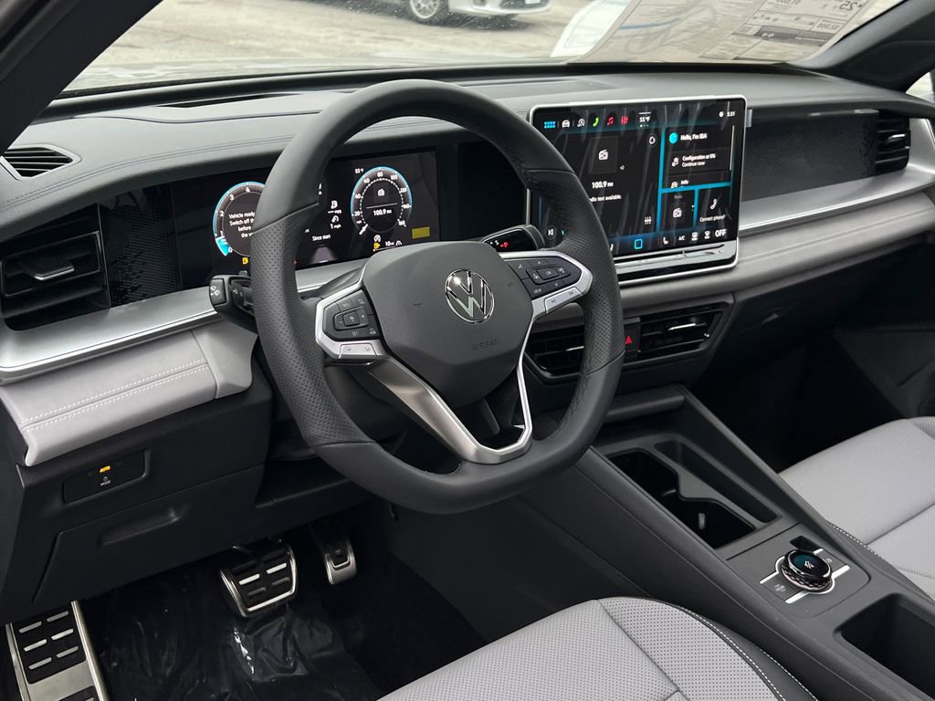 New 2026 Volkswagen Tiguan SE R-Line image 21