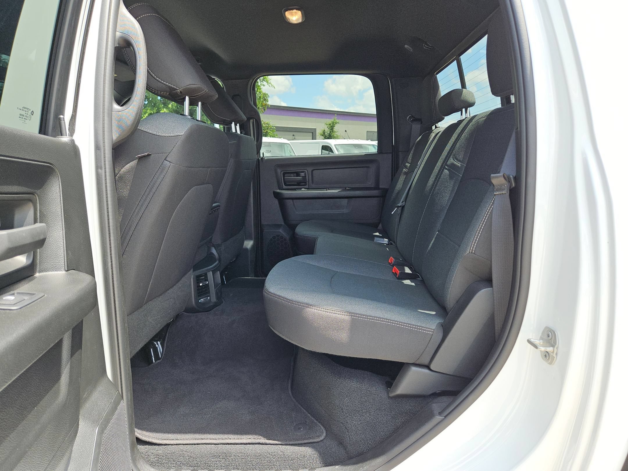 Used 2024 RAM 3500 Tradesman w/ Towing Technology Group AWD/4WD image 14