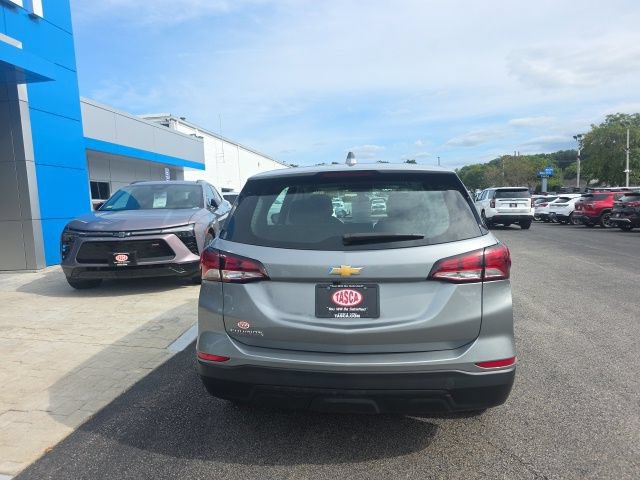 Used 2024 Chevrolet Equinox LS FWD image 3