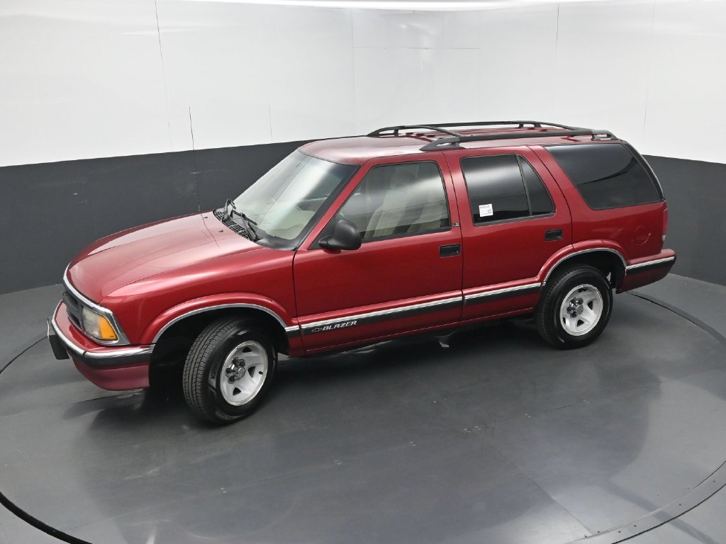 Used 1996 Chevrolet Blazer 2WD 4-Door image 23