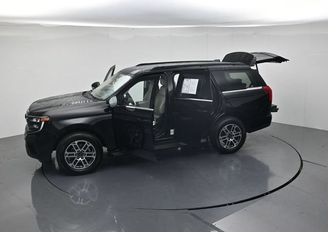 Used 2025 Ford Expedition Active AWD/4WD image 52
