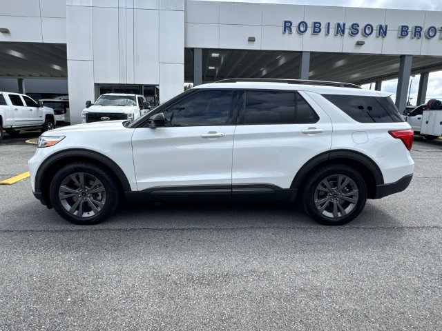 Used 2022 Ford Explorer XLT w/ Equipment Group 202A RWD image 8