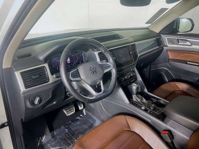 Used 2021 Volkswagen Atlas SEL Premium image 10
