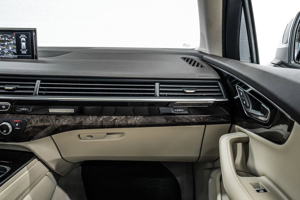 Used 2019 Audi Q7 3.0T Premium Plus w/ Premium Plus Package image 19