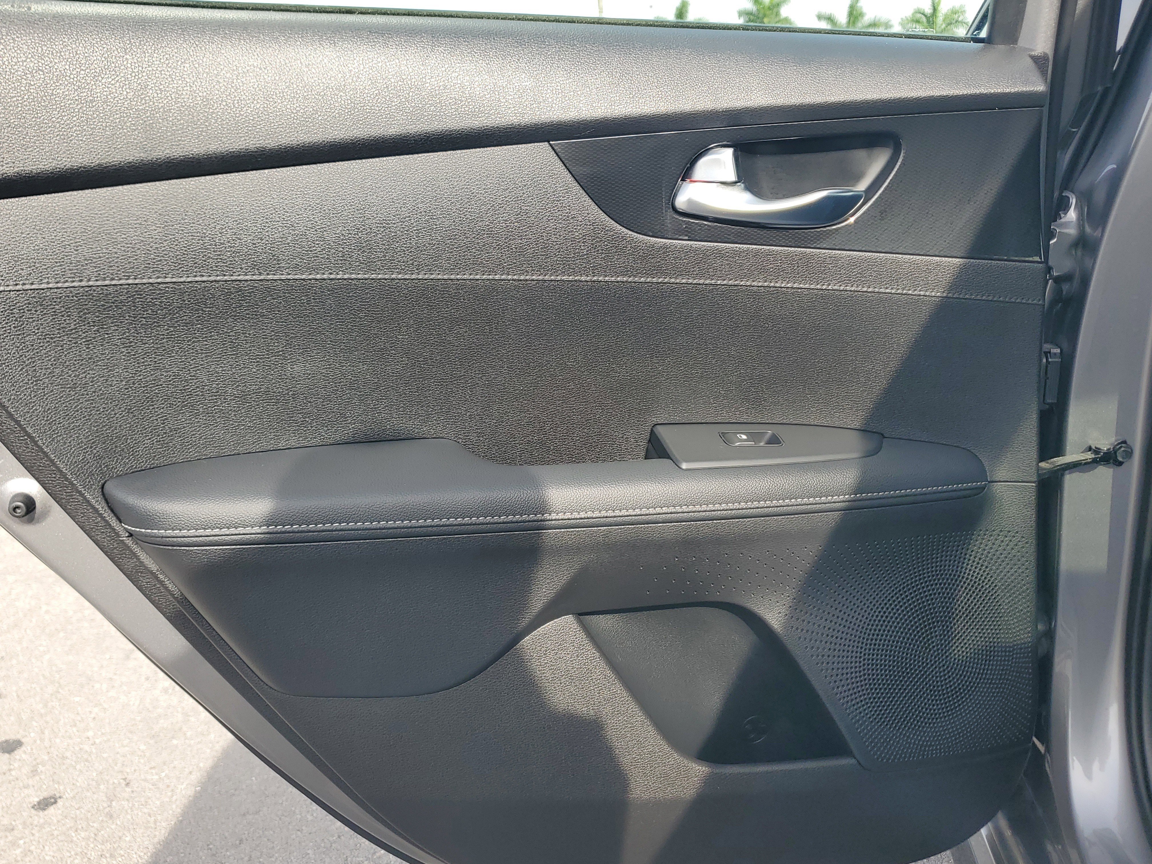 Used 2024 Kia Forte GT-Line w/ GT-Line Premium Package image 25