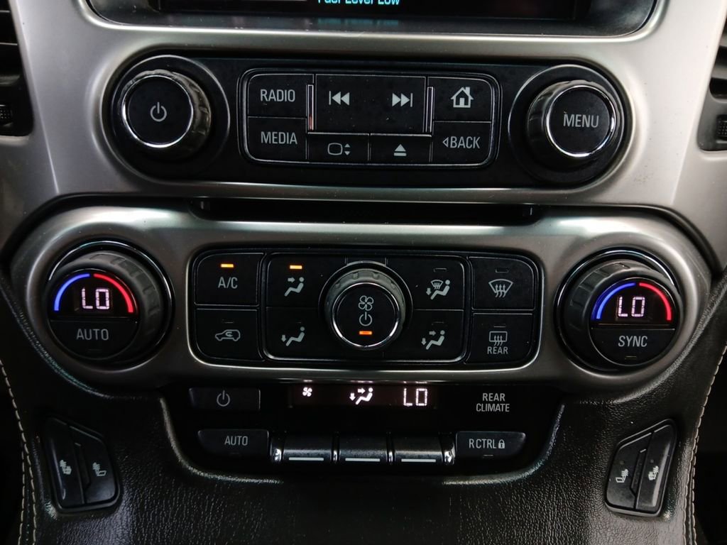 Used 2018 Chevrolet Suburban LT RWD image 4