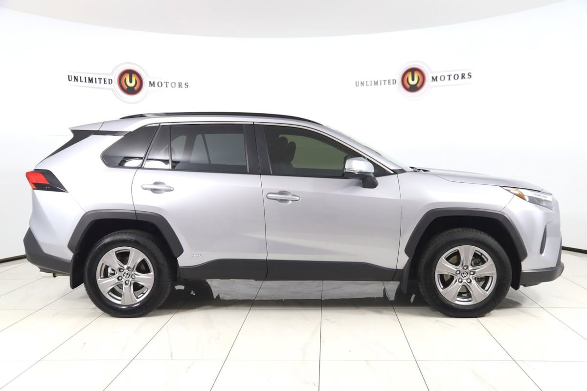 Used 2024 Toyota RAV4 XLE w/ Convenience Package AWD/4WD image 2