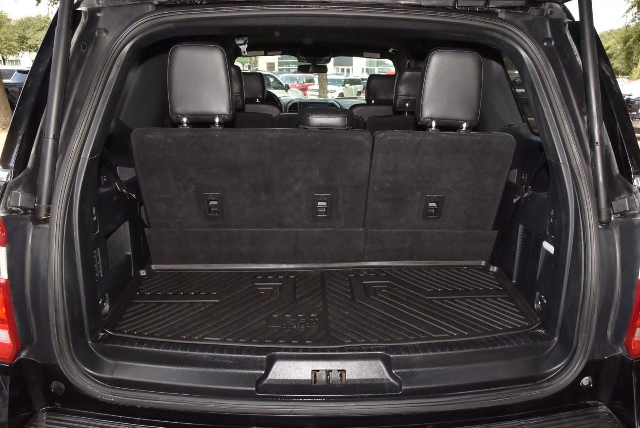 Used 2019 Ford Expedition XLT w/ Equipment Group 202A RWD image 37