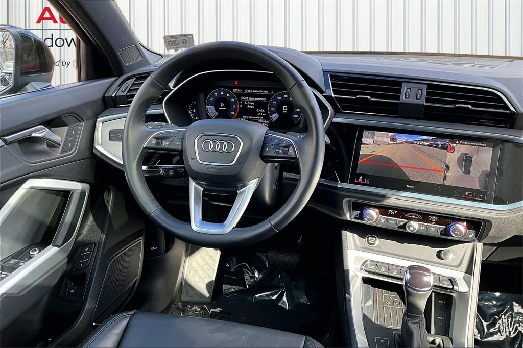 Used 2025 Audi Q3 2.0T Premium Plus w/ Premium Plus Package image 8