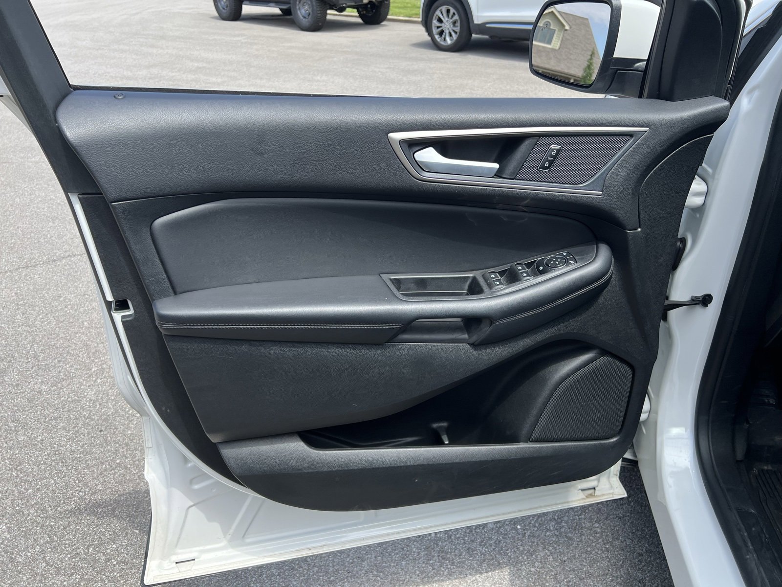 Used 2023 Ford Edge SEL w/ Convenience Package image 21
