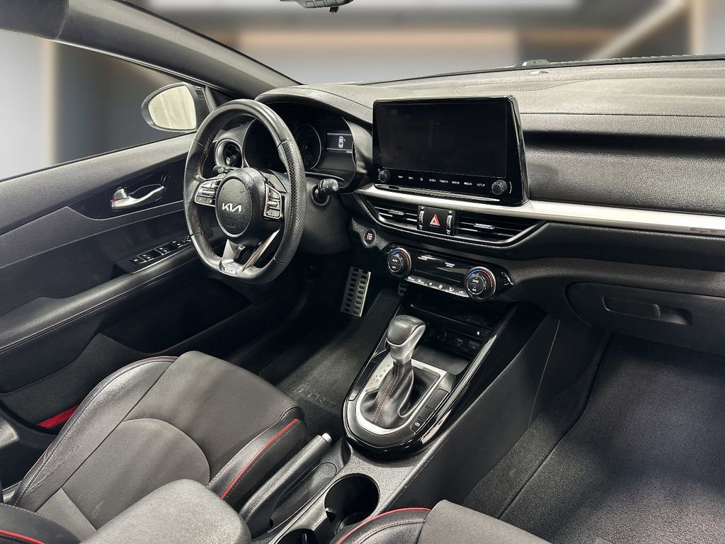 Used 2022 Kia Forte GT FWD image 6