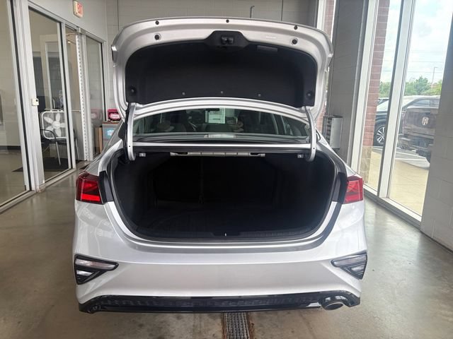 Used 2020 Kia Forte LXS FWD image 14